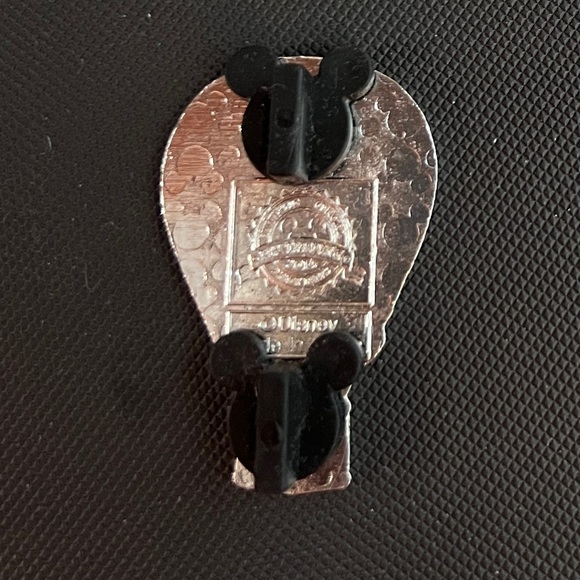 Disney Mystery Pins - Hot Air Balloons - Adventure Is Out There! Minnie - Picture 2 of 2
